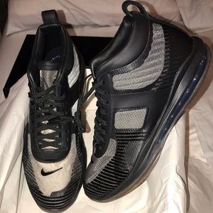 NEW!!! Lebron X JE Icon QS- BLACK, size 11